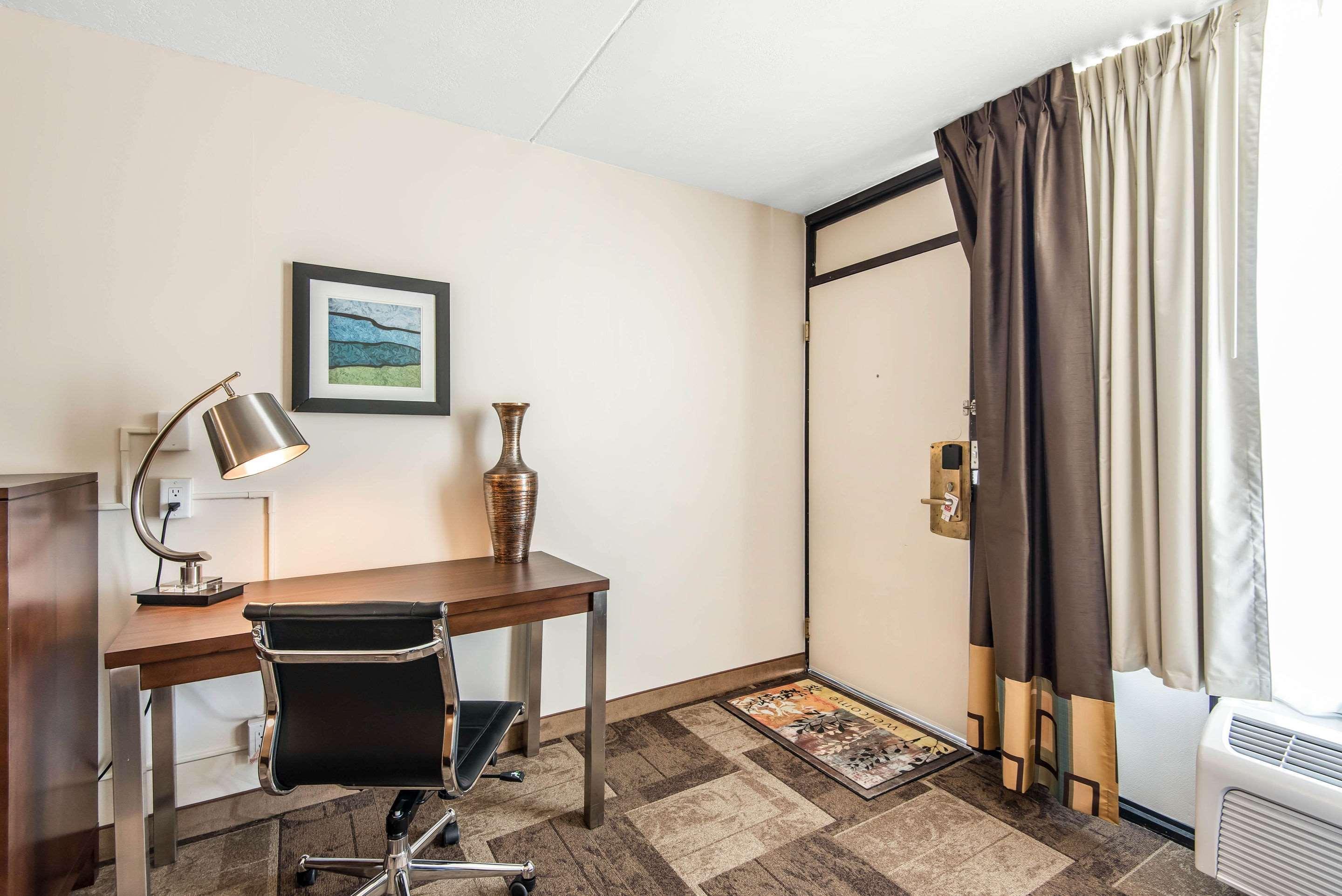 Lodge Econo Oak Grove-blue Springs *